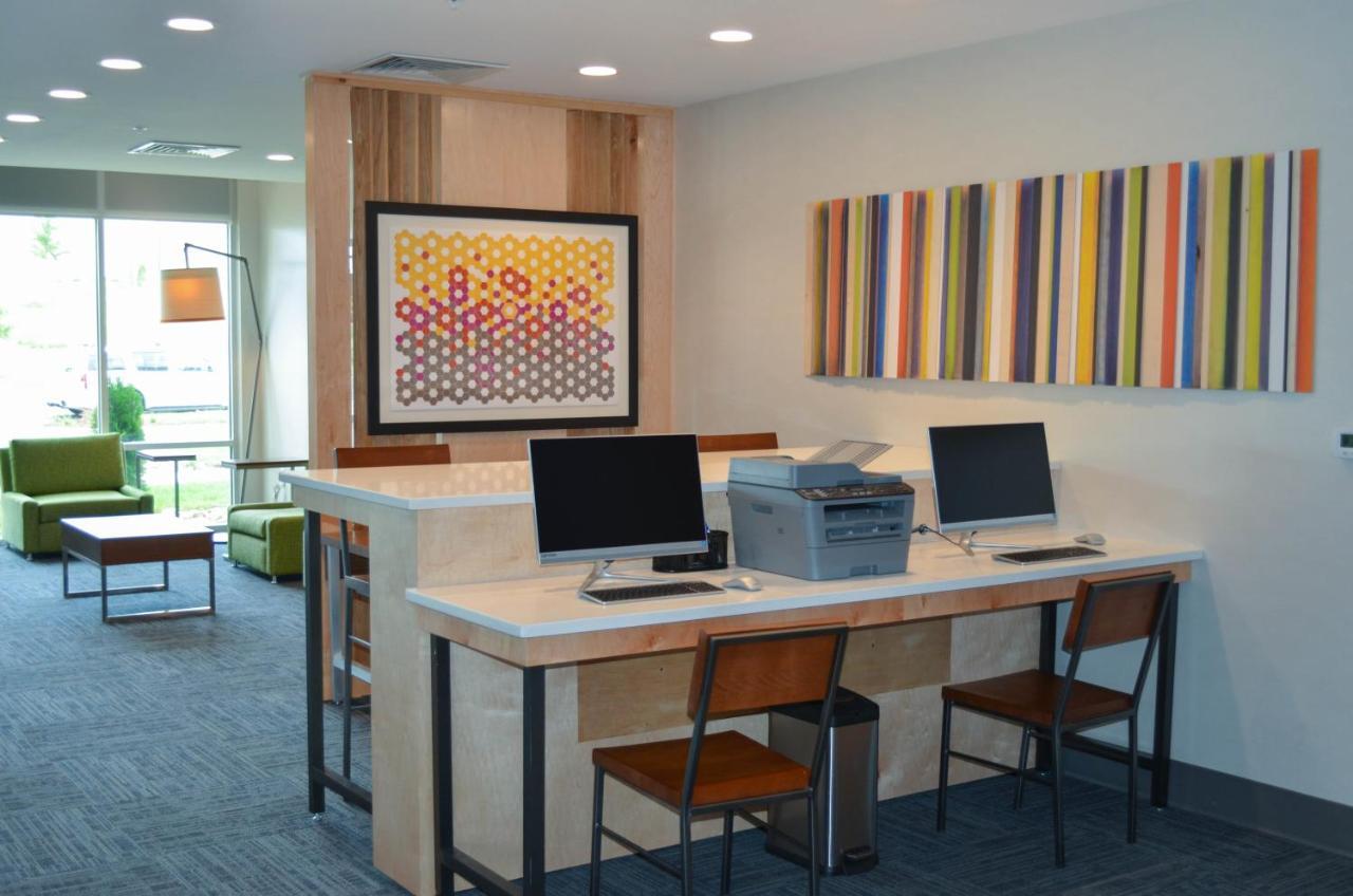 Holiday Inn Express & Suites - Charlotte Ne - University Area By Ihg Екстериор снимка