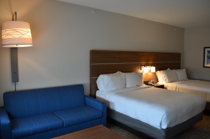 Holiday Inn Express & Suites - Charlotte Ne - University Area By Ihg Екстериор снимка